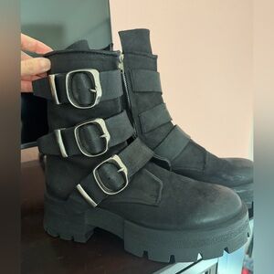 Steve Madden Black Buckle Strap Combat Boots - Women's